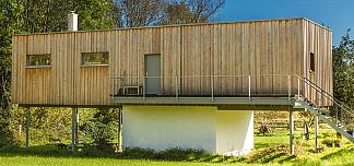 Holzhaus auf Steinhausunterbau, Rechteckbau